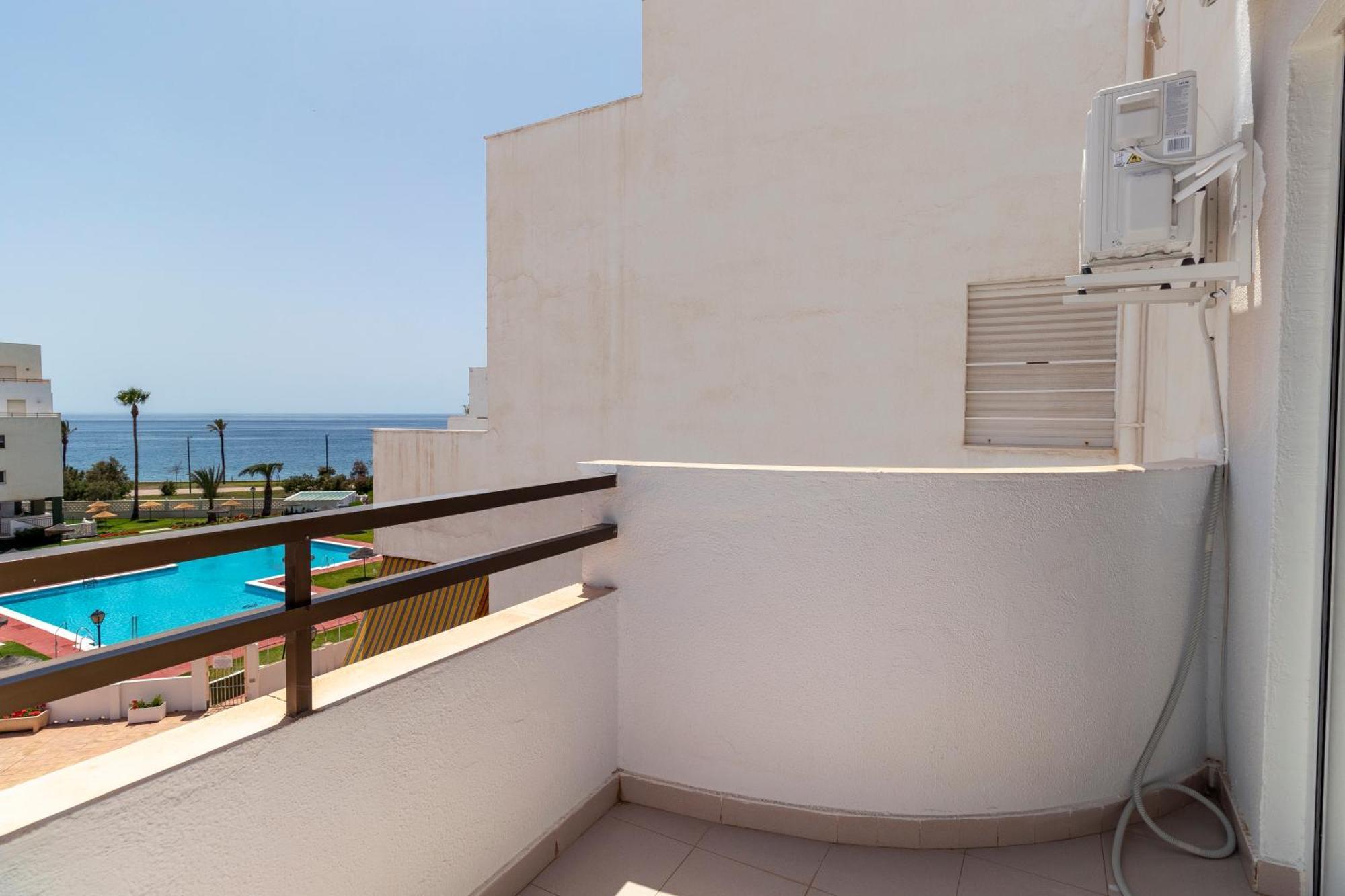 Rentitspain Moderno Apartamento Calaverde Frente Al Mar Salobreña Exterior foto